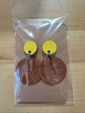 Sunflower Dangle Earrings - Yellow and Brown